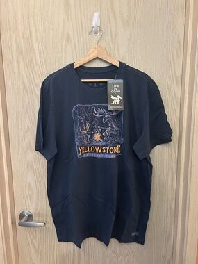 Life Is Good Navy Yellowstone Campfire Graphic Tee